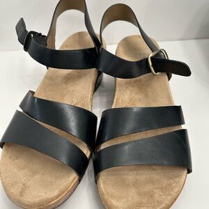 Black Leather Sandals Dansko size 39(US 8.5-9)